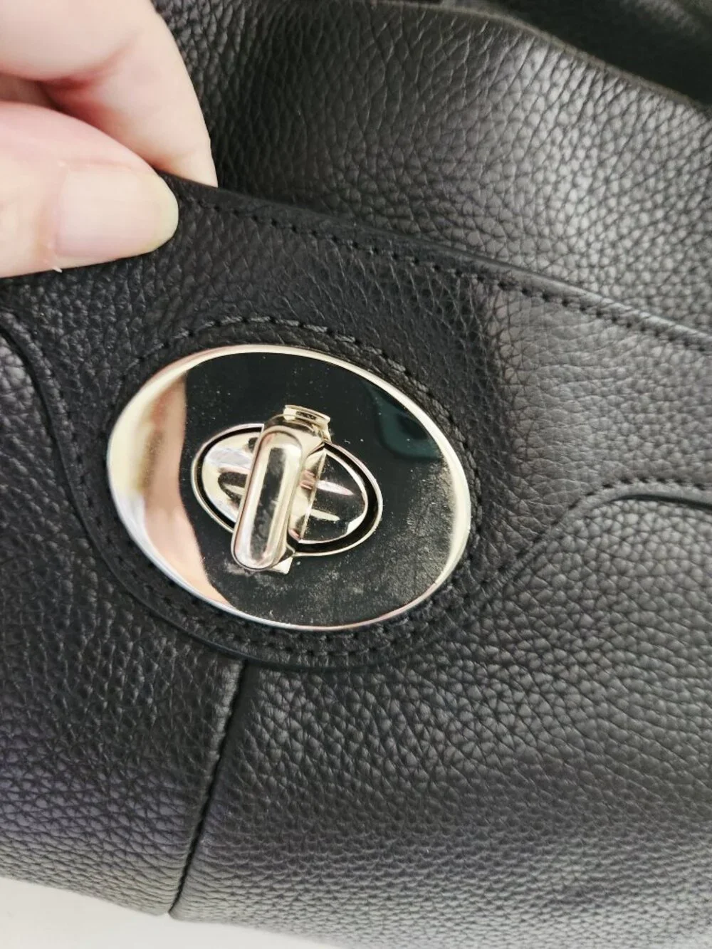 Euc Coach Black Leather Shoulder Bag Purse